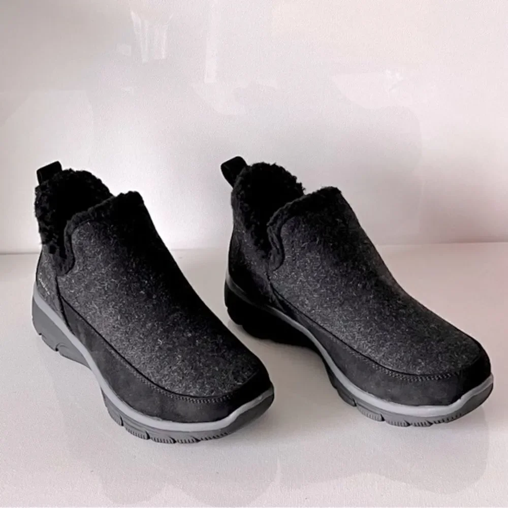 Skechers Relaxed Fit Easy Going Faux Fur Wool Ankle Boots